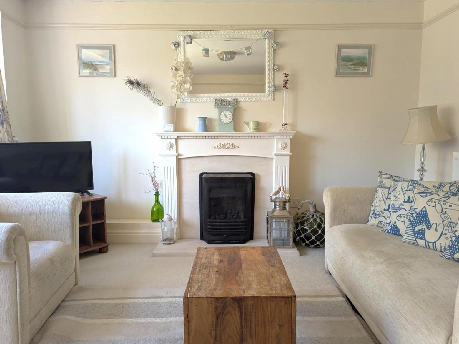 Georgian 2 Bedroom Apartment In Chichester With Free Parking - Chichester Holiday Properties Екстериор снимка
